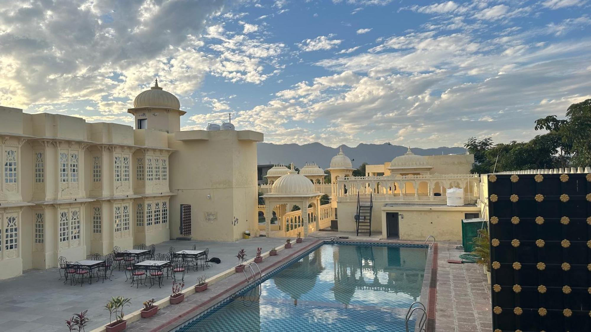 أُودايبور The Burj Resort Luxurious Stay المظهر الخارجي الصورة